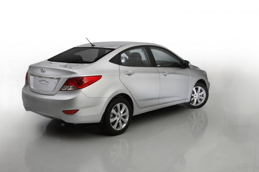  Hyundai Solaris 2011 года  (фото 34 из 45)